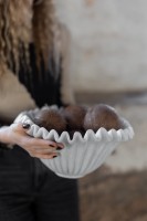 Misa z białego marmuru Jakobsdals  / Anemone 1